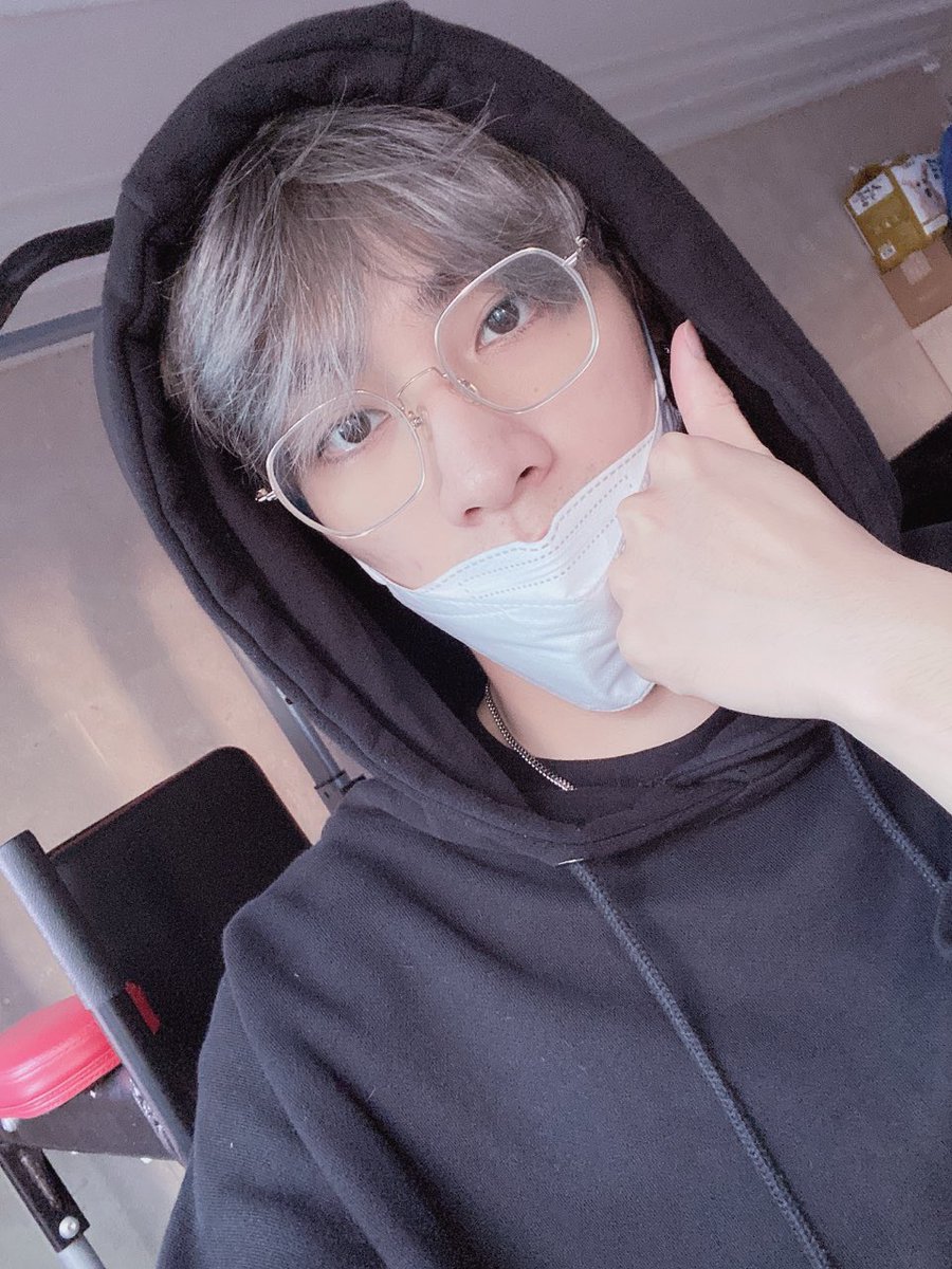 M4RKI0VER's tweet photo. oo naka mask ako, pero mask gusto kita 

#NCTzenSelcaDay #NSD #XIAOJUN https://t.co/3BYeSC9Ble