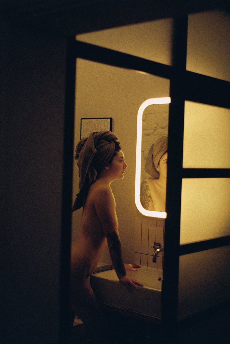 upgrade_to_film's tweet photo. GM photographers! Please drop your portraits on #35mm or #120film!

We RT every film photo and follow back film shooters.

We start first with thIS self-portrait on 35mm film by Meg aka @marsbudge 
(https://t.co/5Fznly4Sx4)

 Let's build a film community on Tw! https://t.co/Ke0bgHKf26