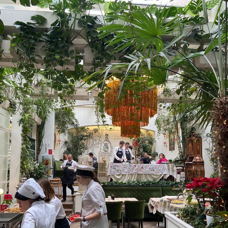 «Ми не ділимо людей на біженців і небіженців»
Як допомагають львівські ресторатори
zaxid.net/mi_ne_dilimo_l…