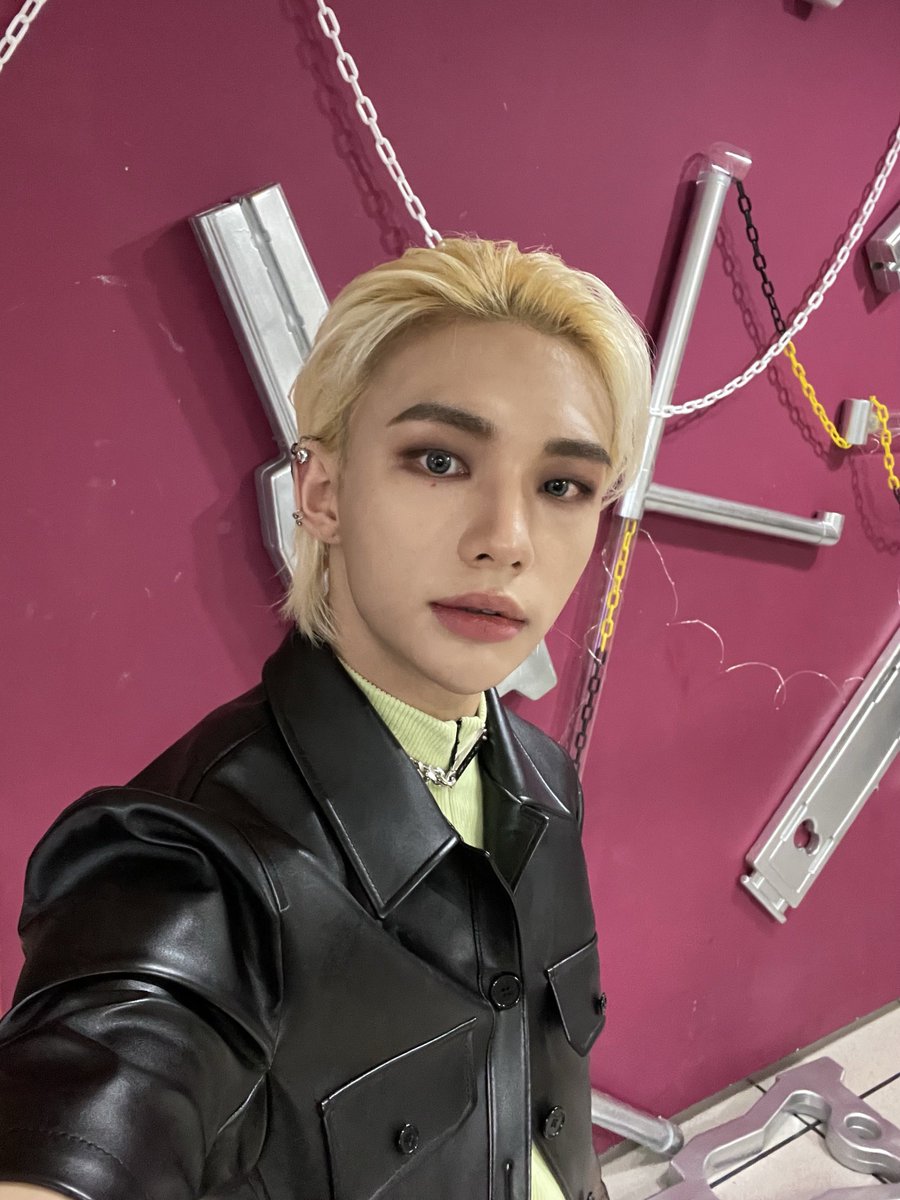 💭 message is here!
[220409] 9:31 pm