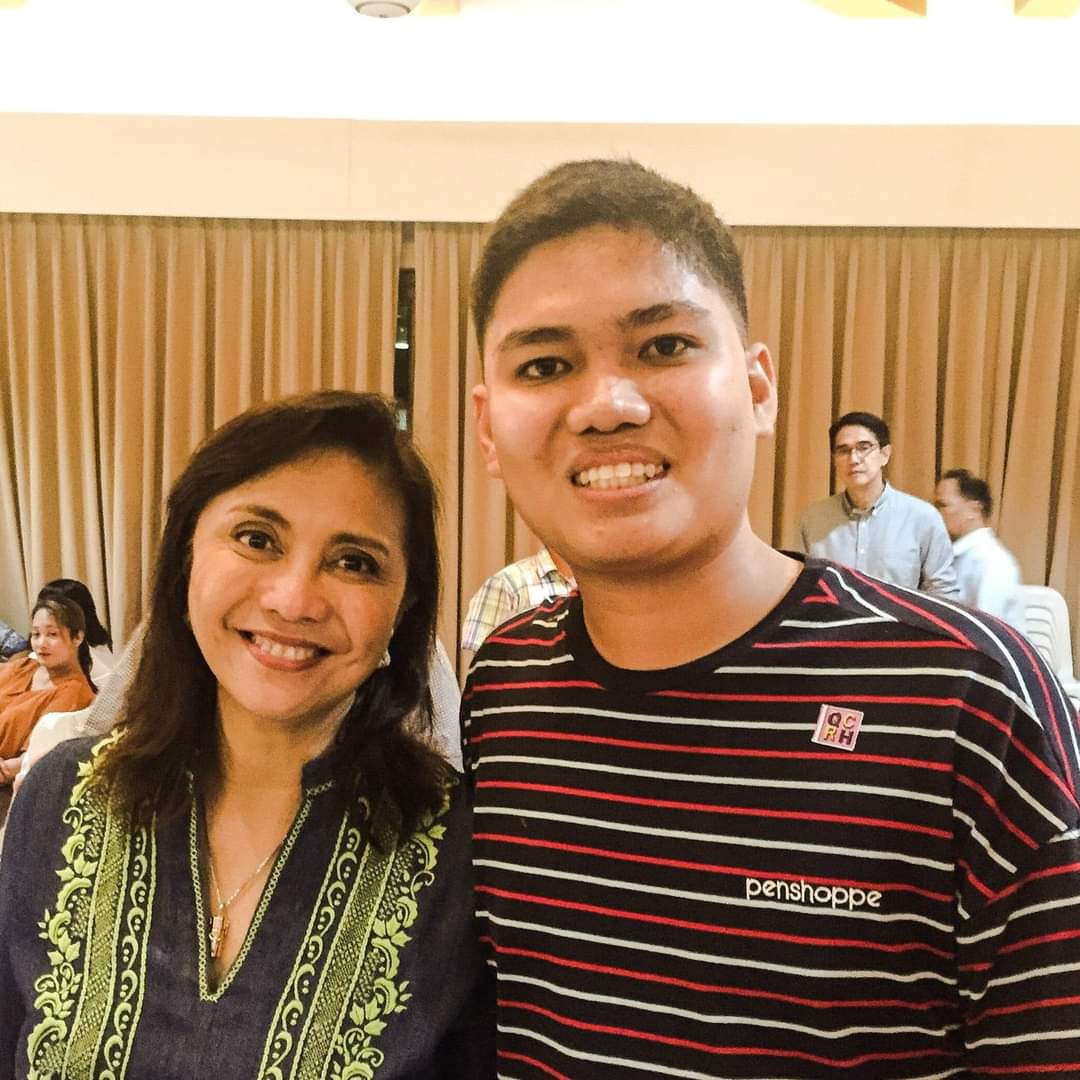 erdielicious's tweet photo. I officially resigned as Executive Director of Aksyon last April 2 to support the candidacy of Vice President @lenirobredo.
Para sa bayan at kay Inang Bayan, #IpanaloNa10Ito! #RosasAngKulayNgBukas π€π·πΈ https://t.co/dSK9NKXOQE