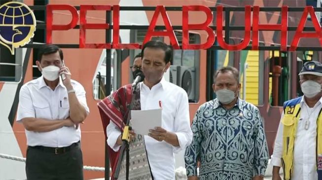 Tan_Mar3M's tweet photo. Dunia catur : RAJA adalah yg terlemah, PM yg terkuat.

Hmm sepertinya ada kesamaan. https://t.co/VuLaQv55gp
