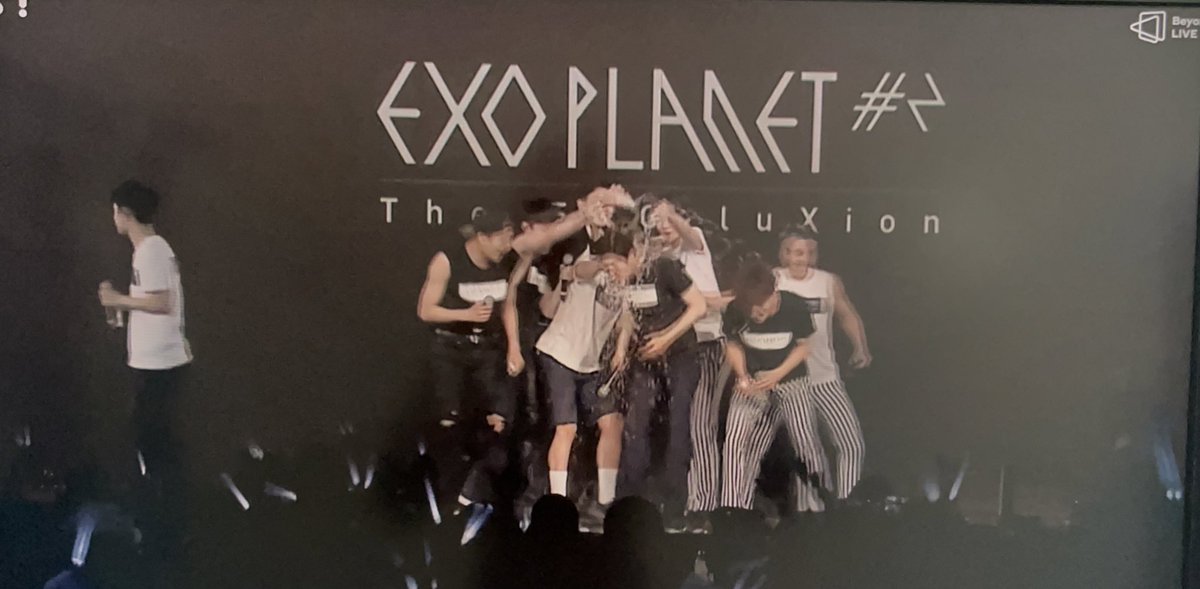 kimsuhocottonn's tweet photo. exo memories with just as usual as the bgm 😭😭😭😭 ugly crying 🥹 ilysm, @weareoneEXO 

#1ΞX0withEXOLs
#EXOLsCelebrateWithEXO
#EXO #엑소 @weareoneEXO https://t.co/j6naZHOlOb