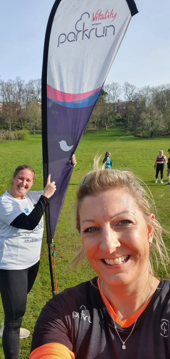 vickyob81's tweet photo. Gorgeous park and morning for a bit of Tourist #parkrun @Prestonparkrun with @DebC1982 followed by a lovely cup of ☕
Thanks to all the volunteers and the warm welcome 🏃🏻‍♀️😎🏃🏻‍♀️we'll be back! Xx https://t.co/MMeWyLs5zL