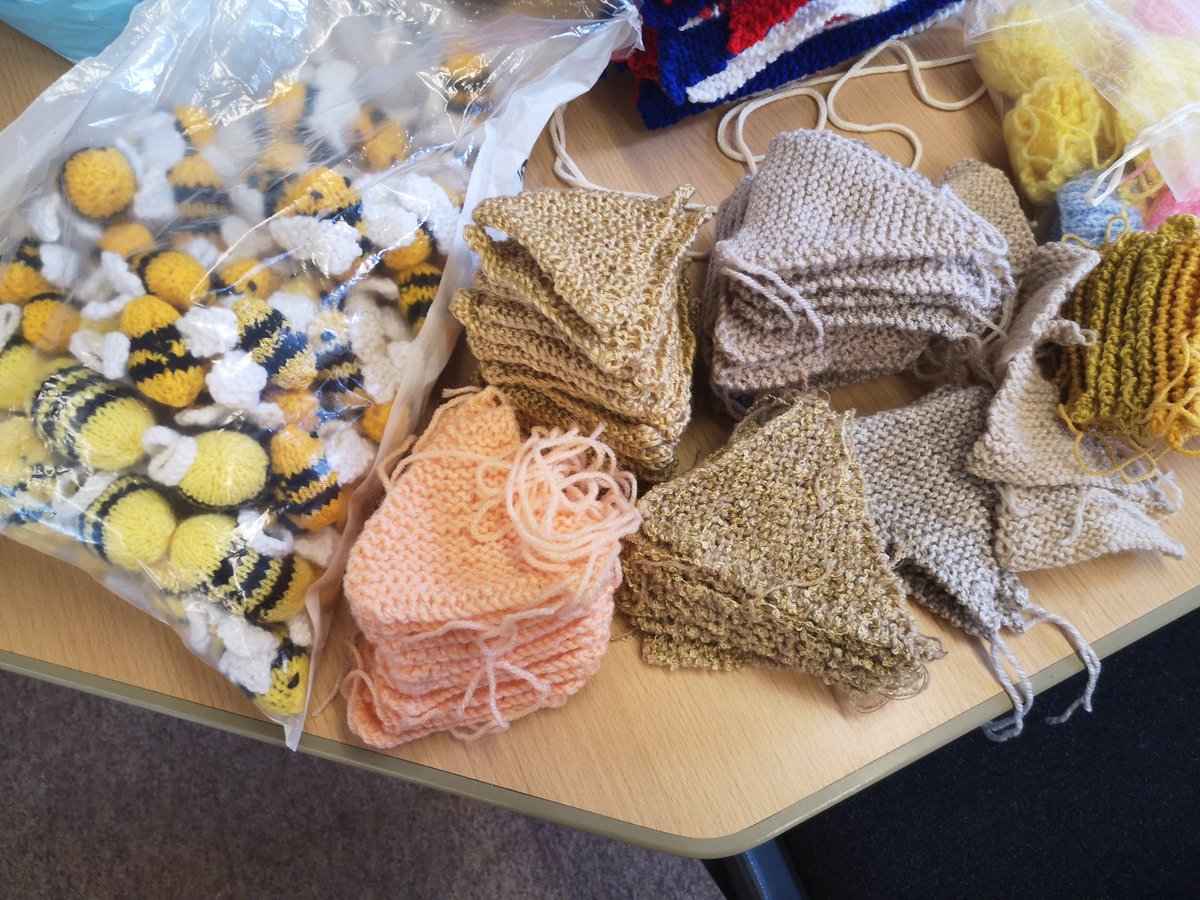 Radstock Knitters tweet media