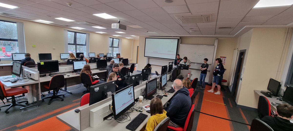 We're back! Jamming at the Northern Ireland Raspberry Pi Jam <a href="/NIRaspJam/">Northern Ireland Raspberry Jam</a> 

First in person event in a good long time, kicking off with <a href="/KevinBeimers/">Kevin Beimers</a> leading a sonic Pi Workshop! #RaspberryPi <a href="/Raspberry_Pi/">Raspberry Pi</a>