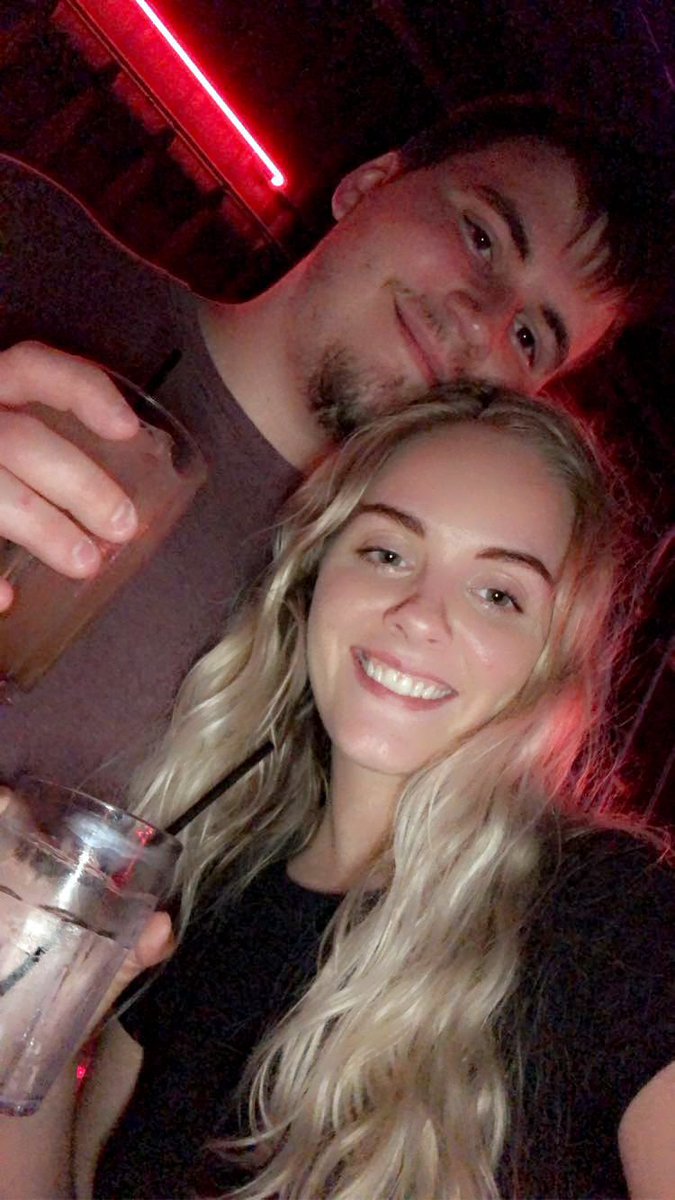walkershelton8's tweet photo. Everyone go wish my luva a happy birthday! I love you ❤️❤️ @malariahart https://t.co/SveLUPPUCC