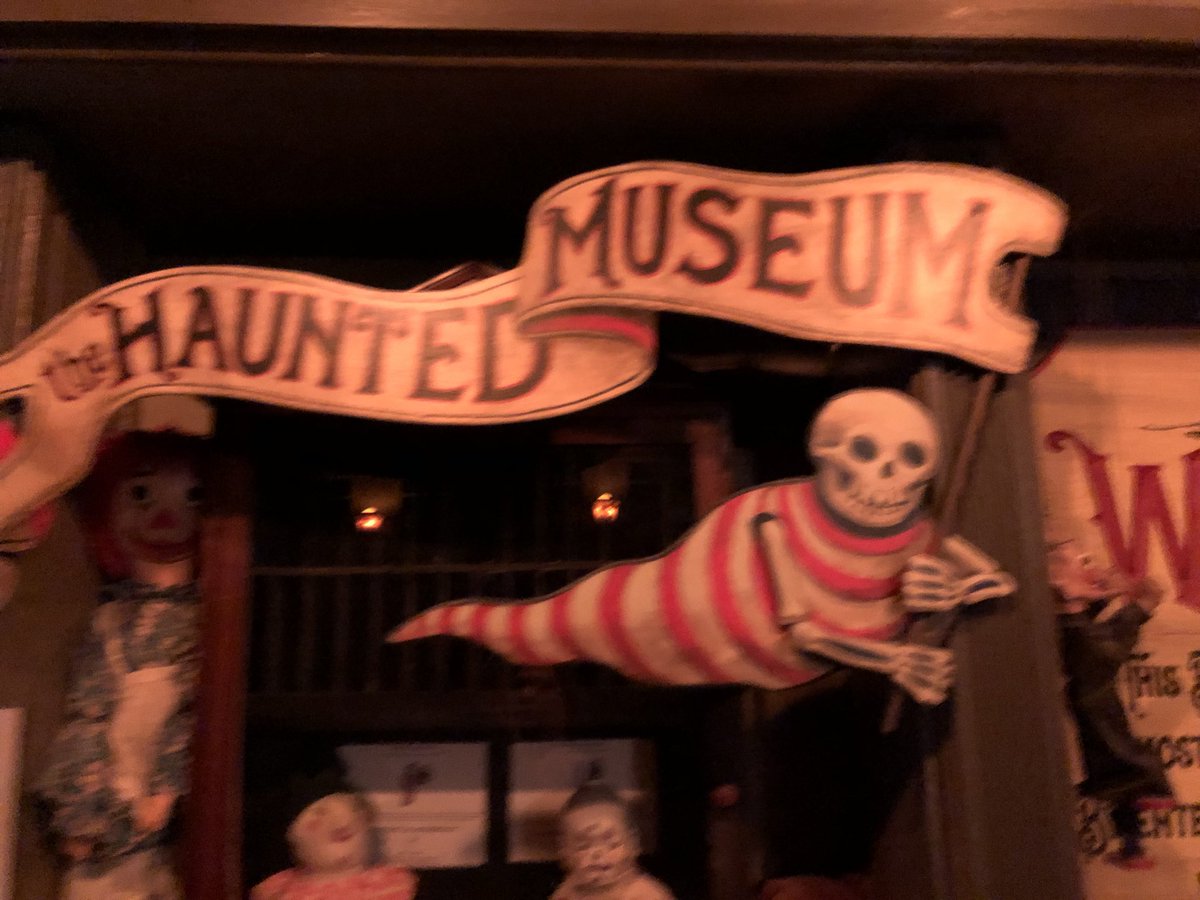 MamiMari28's tweet photo. Another Vegas trip to @hauntedmuseum We did the Flashlight Tour. the basement n I had some issues but I left thank God with no attachments….love this  place https://t.co/6g1itQ6yZQ