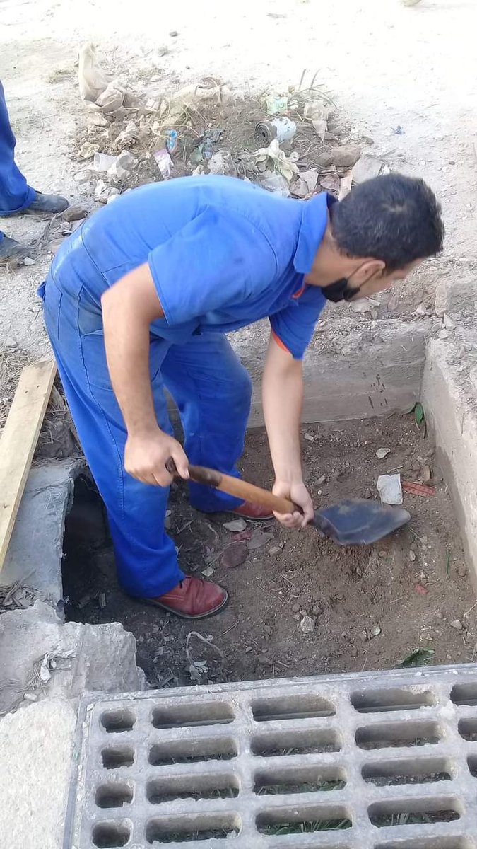 La UEB de Acueducto y Alcantarillado de San Nicolás en la reparación de Alcantarillas para garantizar su correcto funcionamiento.
#eaaMayabeque 
#AguaySaneamientoCuba