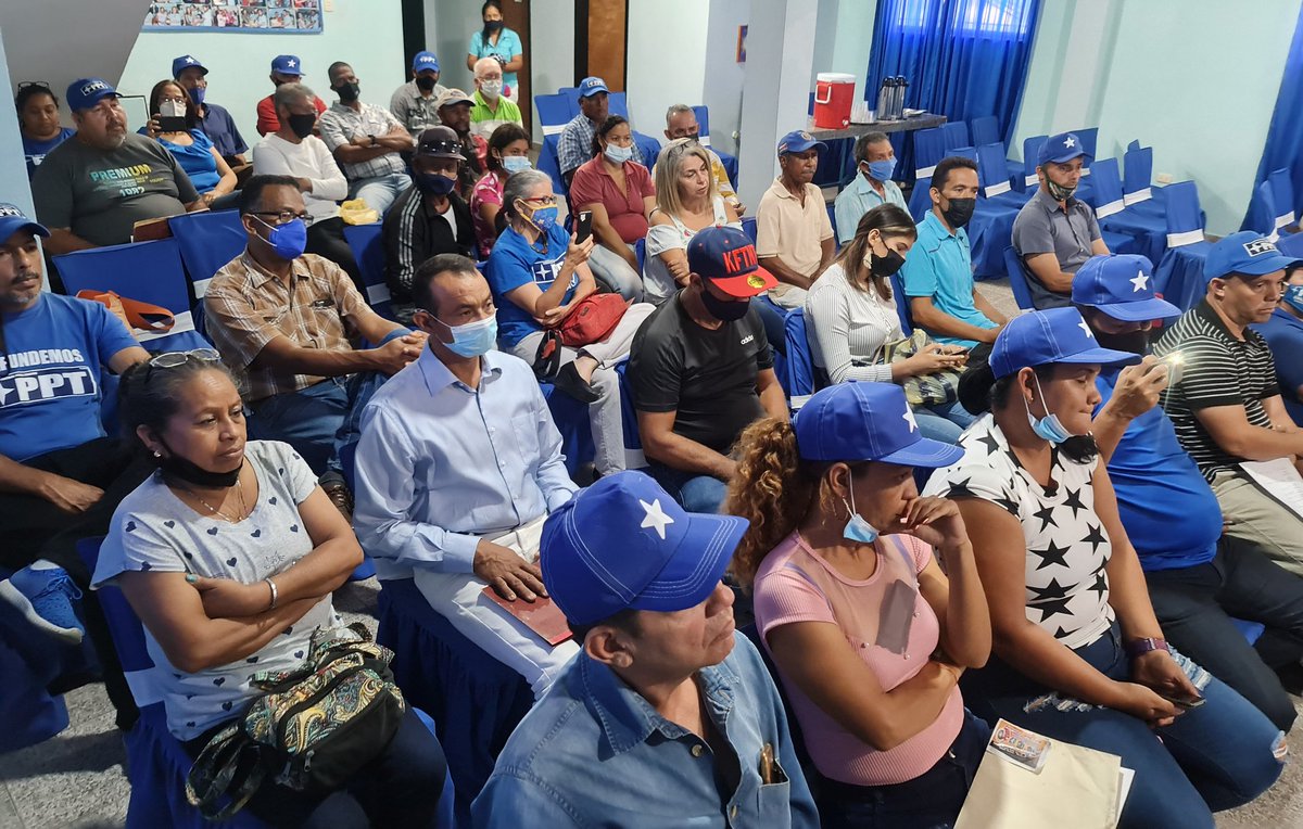 williancontig's tweet photo. #Ahora Yaracuy en rebelion. Las bases resisten y deciden sobre su futuro, eligiendo a sus autoridades regionales.
@NicolasMaduro 
@dcabellor 
@jorgerpsuv 
#ppt https://t.co/15FML4oEn0