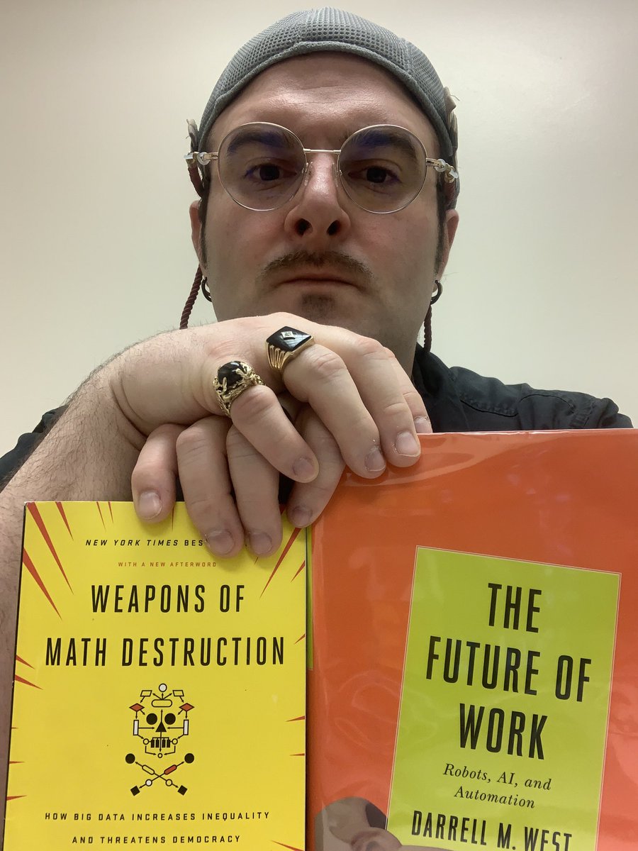 TiersLaFamilia's tweet photo. #weaponsofmathdestruction #thefutureofwork https://t.co/peiFtPbLhW