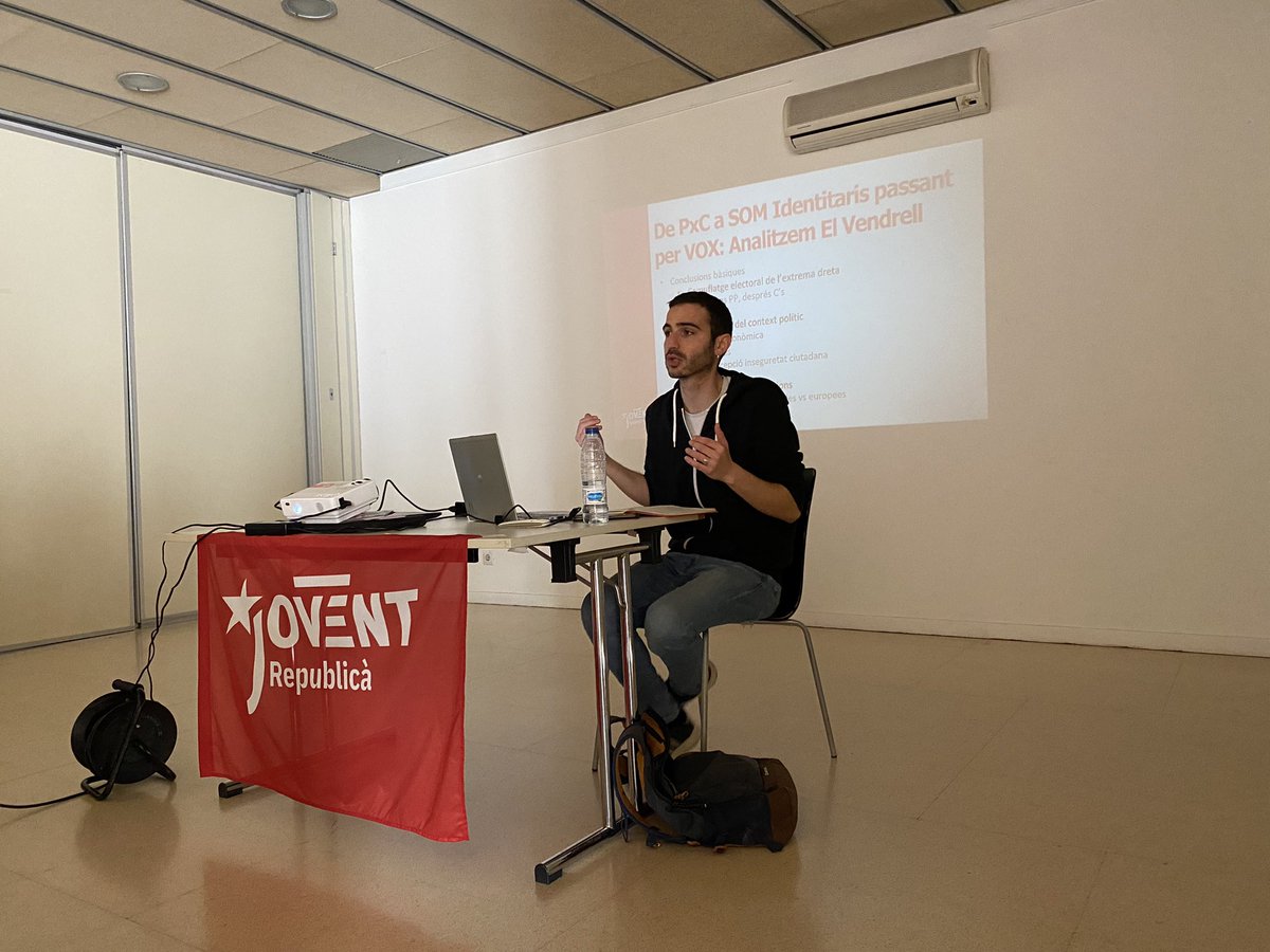 joventpenedes's tweet photo. 🔴 Aquest cap de setmana, a Vilanova i la Geltrú, ens trobem a la I Escola Regional de Formació Nativitat Yarza 

💥 Coneixem com funciona el discurs de la ultradreta, ens formem sobre el dret a l’habitatge i continuem treballant per la millora del #Penedès 💪 https://t.co/uMWTgpBfhl