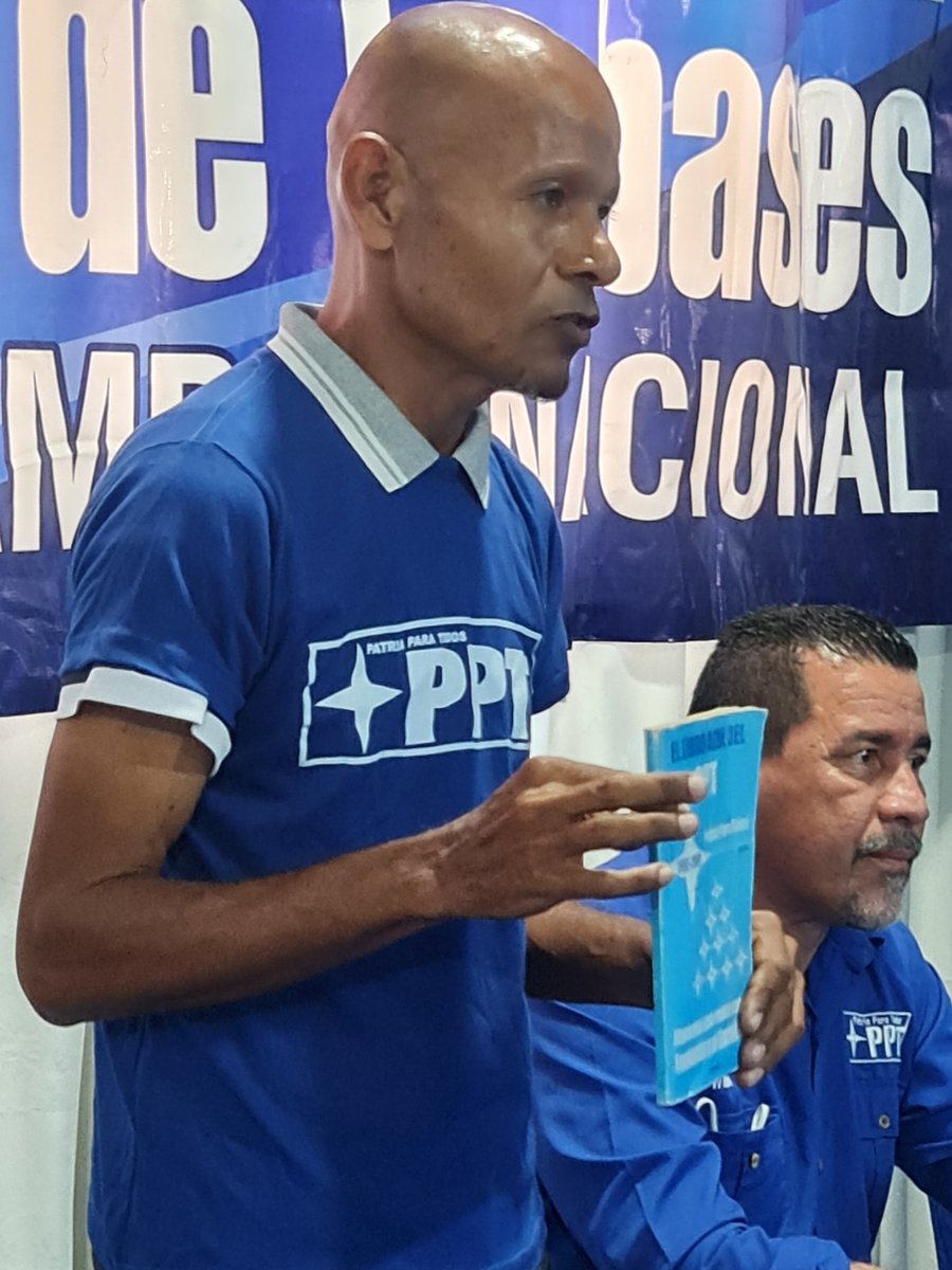#Ahora Yaracuy en rebelion. Las bases resisten y deciden sobre su futuro, eligiendo a sus autoridades regionales.
<a href="/NicolasMaduro/">Nicolás Maduro</a> 
<a href="/dcabellor/">Diosdado Cabello R</a> 
<a href="/jorgerpsuv/">Jorge Rodríguez</a> 
#ppt
