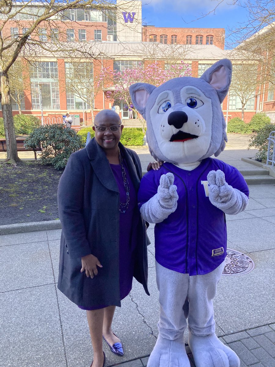 Sheila Edwards Lange tweet media