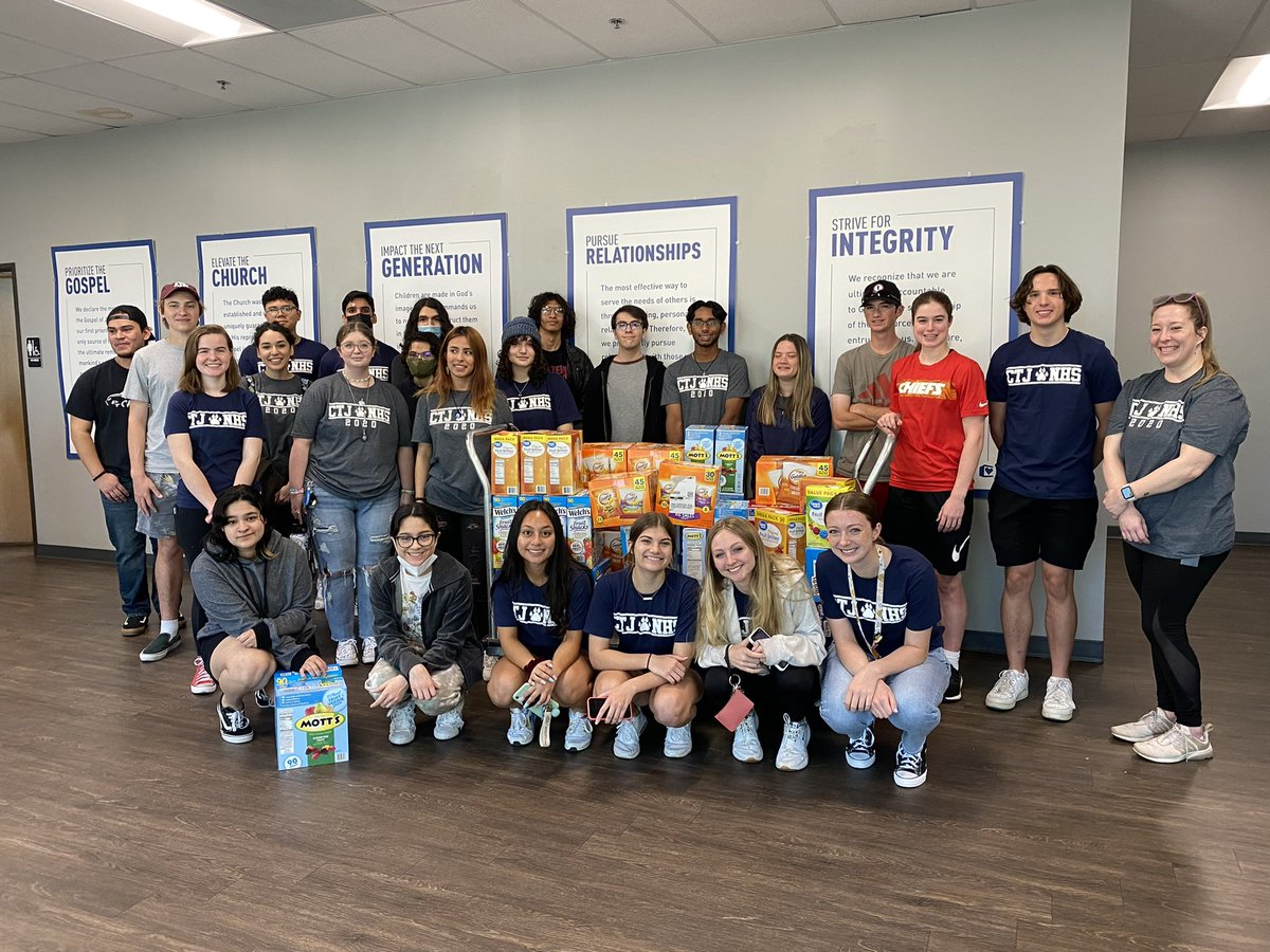 CTJNHS's tweet photo. NHS members help fold hundreds of boxes to be pack with food at Children’s Hunger Fund today! They also helped box over 600 boxes of food! #theneisdway #neisd @CTJohnsonHigh @NEISD https://t.co/MASPQfvN5r