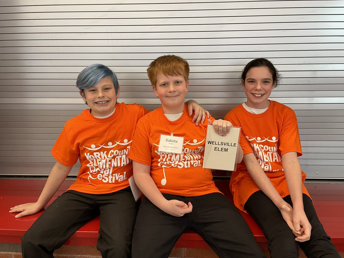RoachMusicClass's tweet photo. Pour of these kids for representing @NorthernYorkSD at the York County Elementary Choral Festival today! They’re working hard and sound amazing! @WESpolarbears @SMEPolarBears https://t.co/jrXnsRPGfU