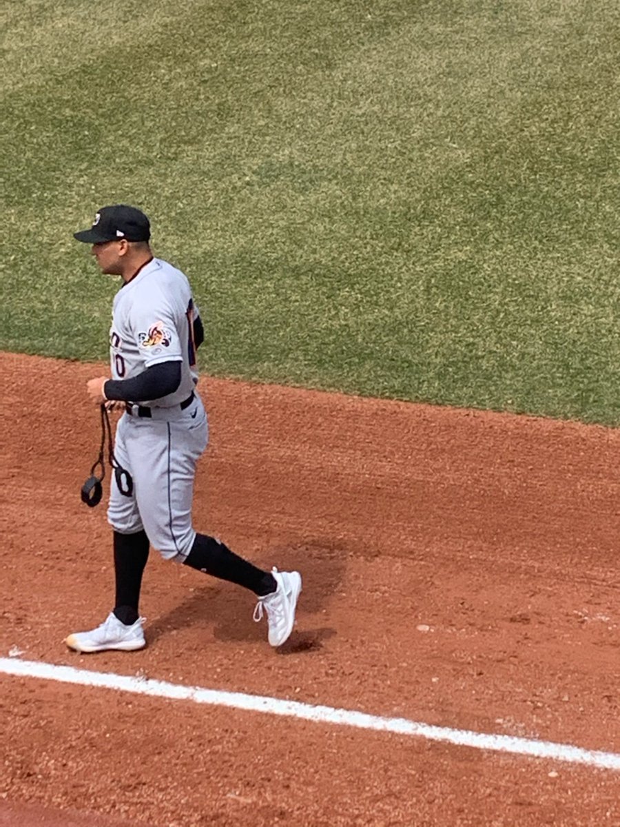 Hey it's @Daniel24Espino day. Enjoy your 1st outing of the season there for your @AkronRubberDuck. Good Luck kid 💪⚾️💨💨💯! @CleGuardians @CBIonSI @Official_CGBI @CleGuardPro @jaegersports @adidasBaseball