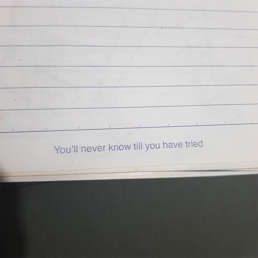 lagi jualan buku, kak tweet media
