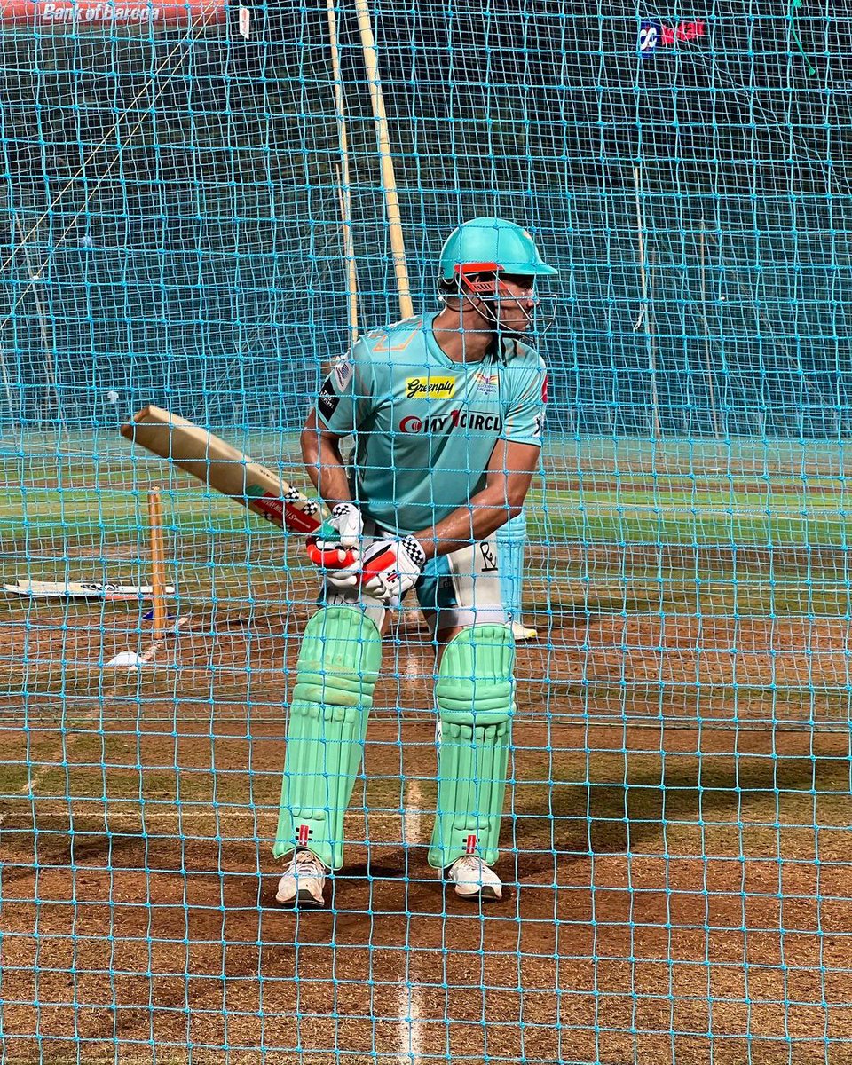 LucknowIPLCover's tweet photo. #SuperGiant *THE STOIN*
Hit's the first net session before the game against #RajasthanRoyals! ๐ช
#LetsgoLSG ๐ฅณ๐
#AbApniBaariHai ๐ช| #RRvsLSG
#BhaukaalMachadengey #LSG https://t.co/CF7XQ2yCvw