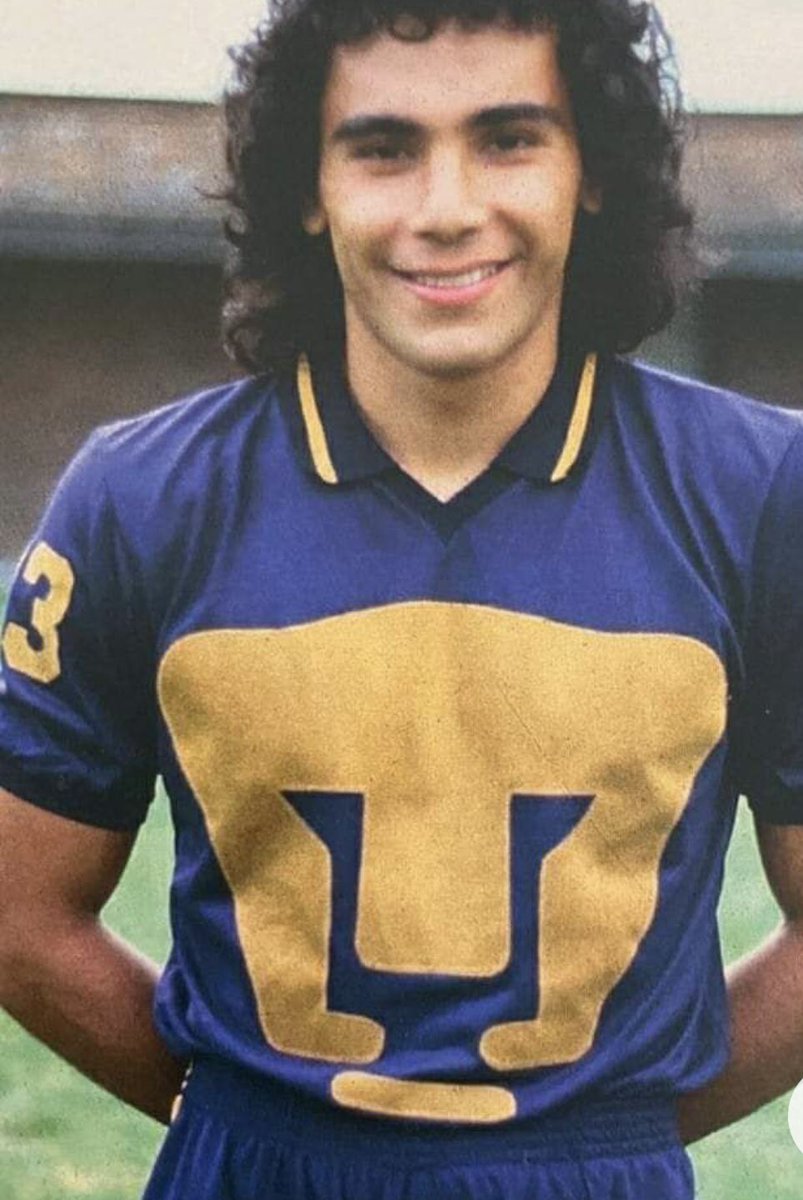 martinolimx's tweet image. Camisetas de clubes de los que no soy seguidor pero que siempre me han gustado. Y ustedes… (ojo que no sean de sus equipos).