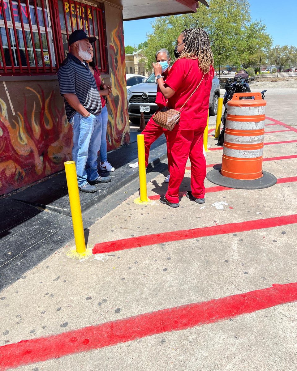 NBNPA's tweet photo. Big shout out to @triplejs.smokehouse for allowing us to come by and talk to the community and create honest and open dialogue about #Covid19 and the #vaccine! 
 Thanks @_chandlerdavid and @jbates_ for going us on today ! 
#KnowMoreNoMoreCovid https://t.co/a0LRhmlp5X