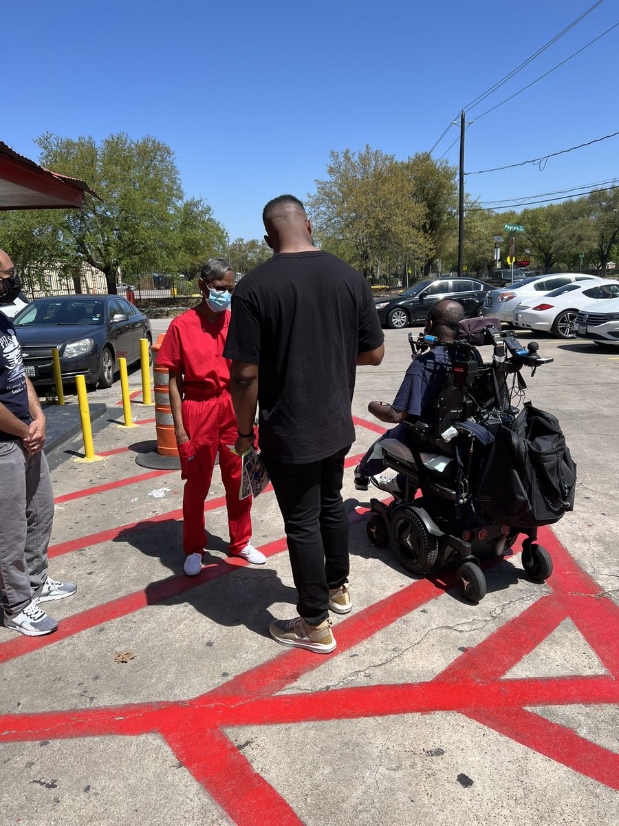 NBNPA's tweet photo. Big shout out to @triplejs.smokehouse for allowing us to come by and talk to the community and create honest and open dialogue about #Covid19 and the #vaccine! 
 Thanks @_chandlerdavid and @jbates_ for going us on today ! 
#KnowMoreNoMoreCovid https://t.co/a0LRhmlp5X