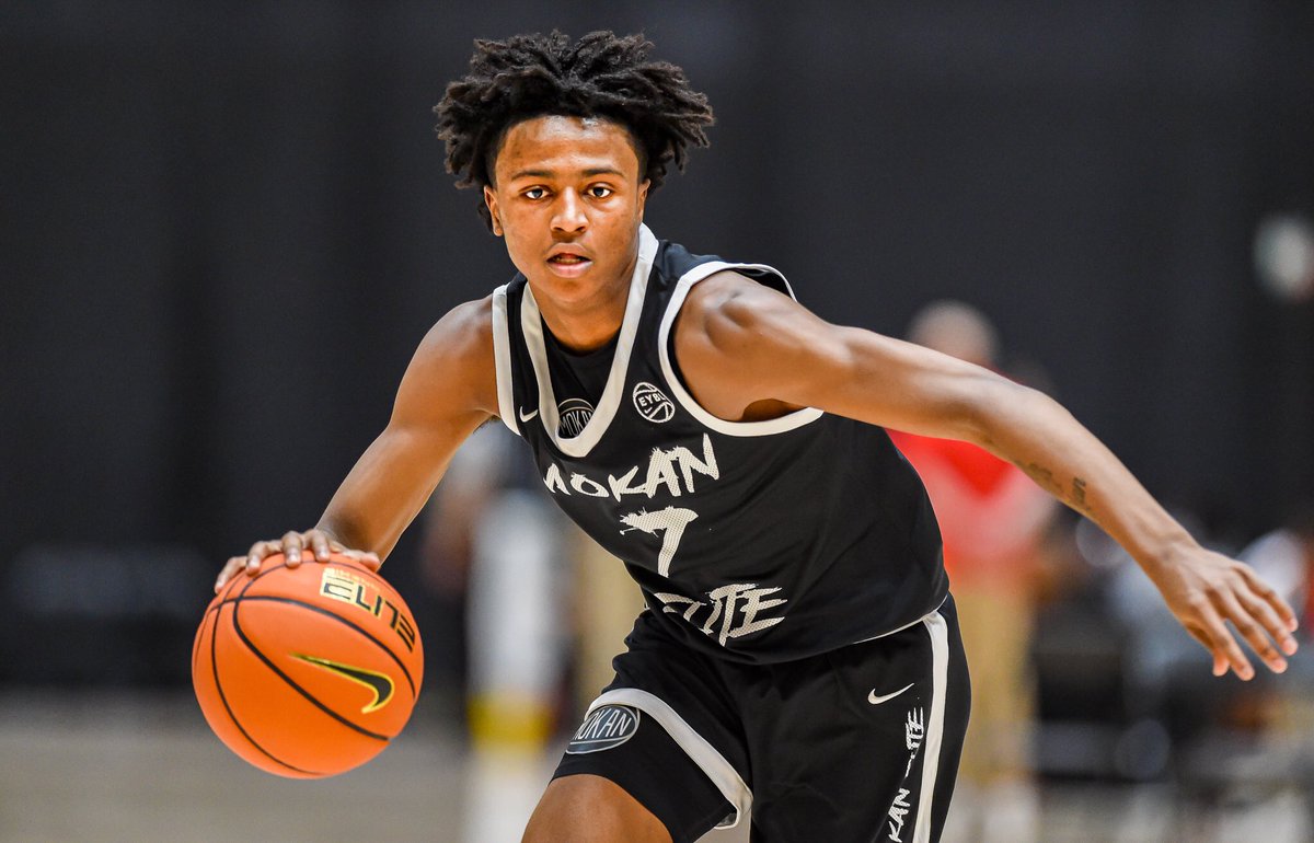 MokanBasketball's tweet photo. 2️⃣-0️⃣

#NikeE16 Final Score | #16U 
6️⃣6️⃣ MOKAN 
5️⃣6️⃣ Brad Beal Elite

#ItsDifferentOverHere | #MoKanFaM https://t.co/tRFNiTMYkw