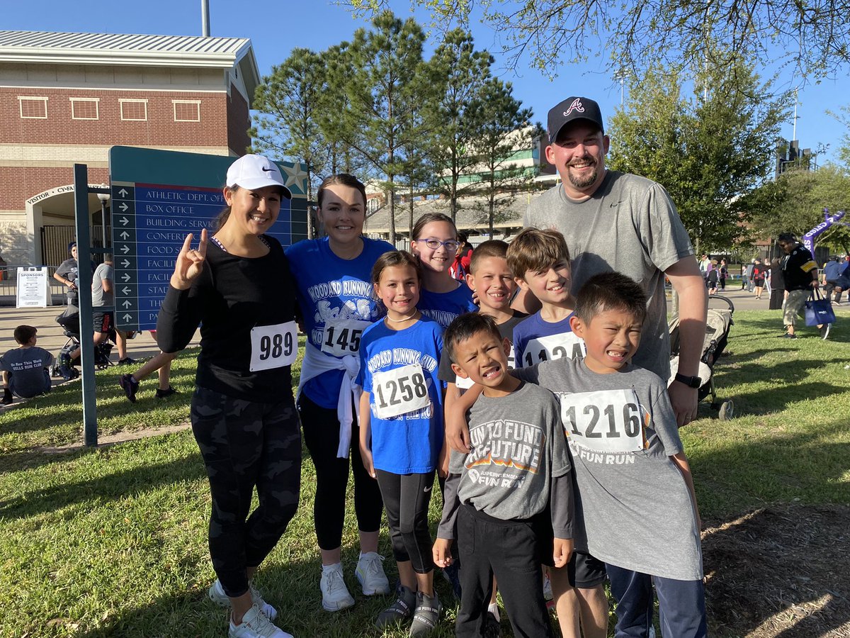 MrsNgo04's tweet photo. Saturday funday at the #superintendentfunrun #runtofundthefuture @SuptMarkHenry @WoodardCFISD https://t.co/BZ6X2hyW3w