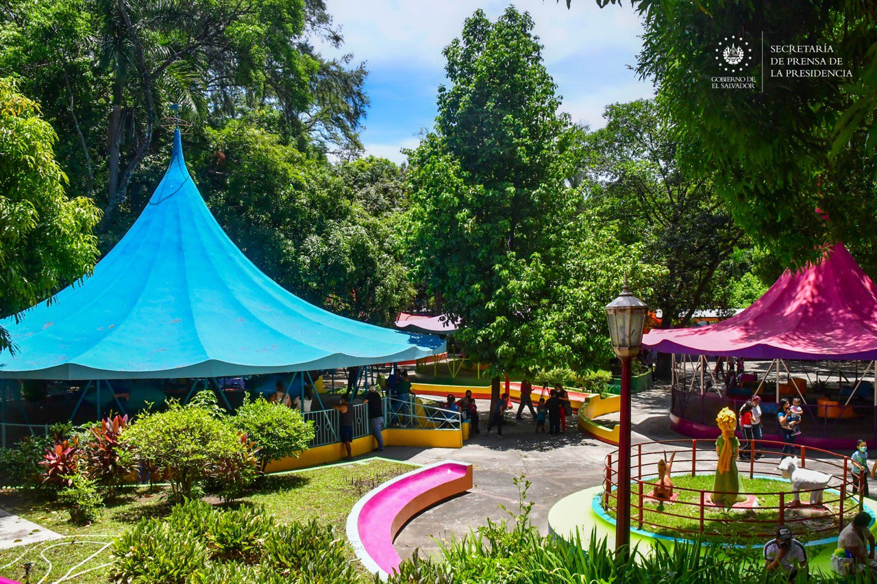 Parque infantil tematizado en Fuenmayor: La viña de la diversión