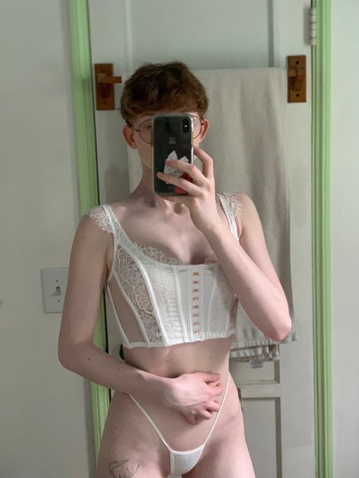 Watch ๑ 𝐩𝐮𝐩ㅣthey/he ๑'s leaked NSFW photo on TwXstars