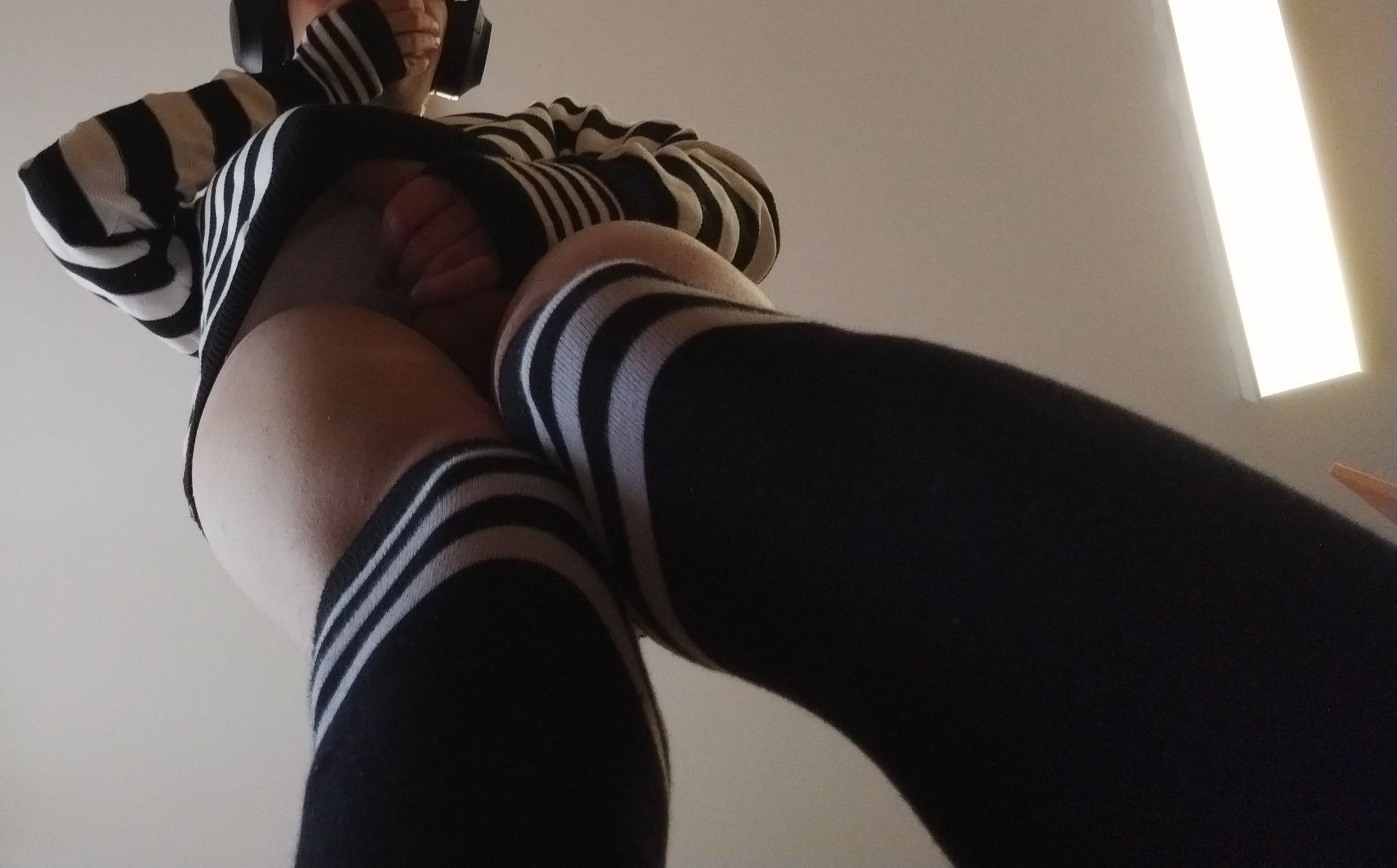 Feeling shy...
#Femboy #Legs #Lewd #Cute #Kinky #Porn #Thighs #Girly #NSFWtwt #Cock https://t.co/iEO