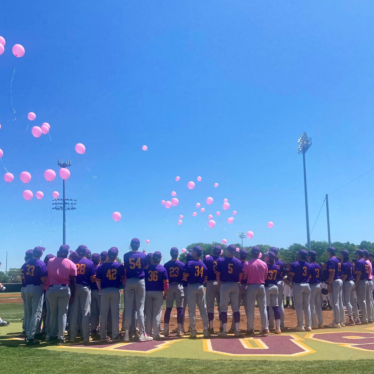 crubaseball's tweet photo. 💗 #sonyastrong 💗 https://t.co/y2RknzxRTR
