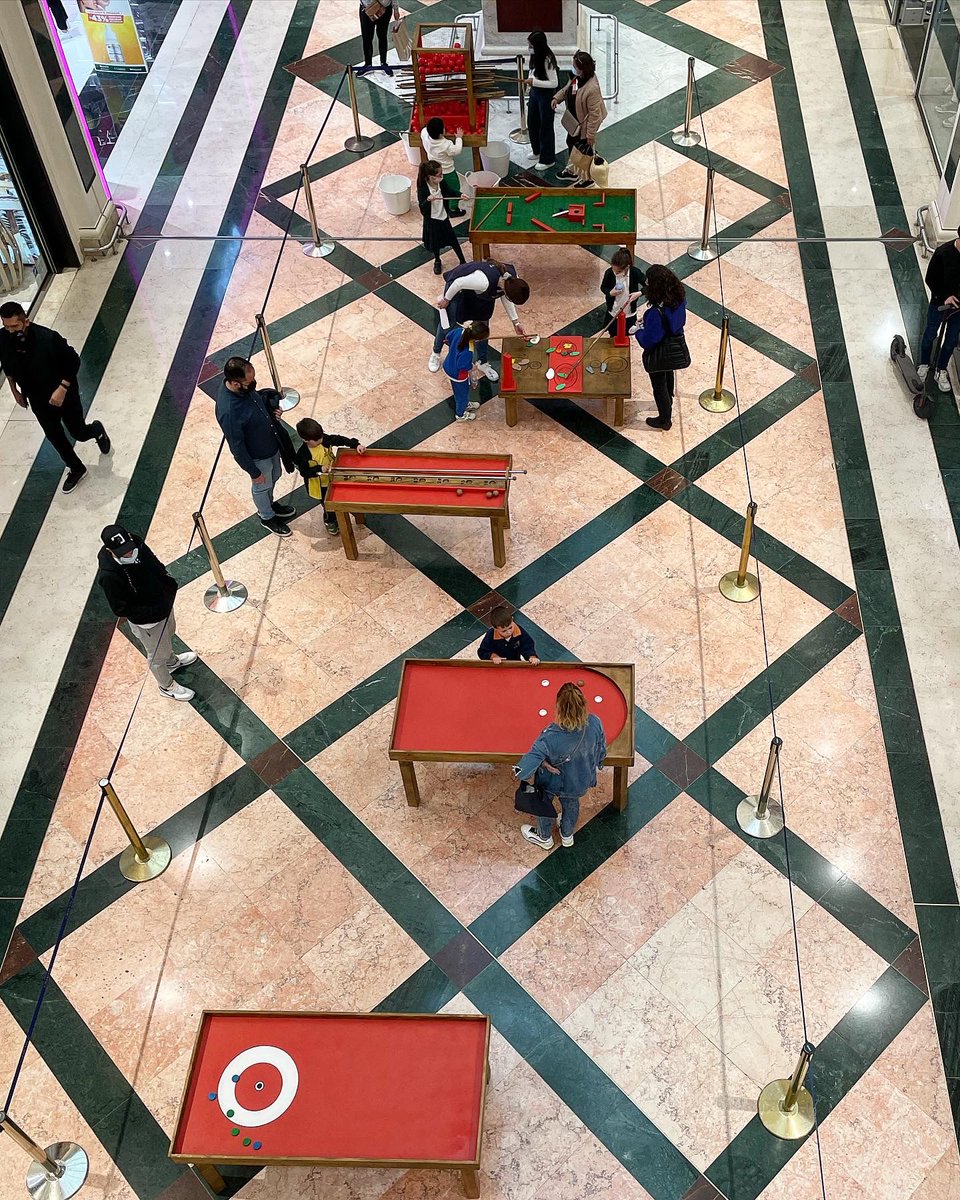 Aquests dies (del 8 al 16 d'abril), trobareu els nostres MAXIJOCS #jocsgegants al centre comercial Granvia2 🛍🛒. Un espai lúdic per jugar en família 👍.

#animacióinfantil #jocsdefusta #activitatsfamiliars #espailúdic #juegosgigantes