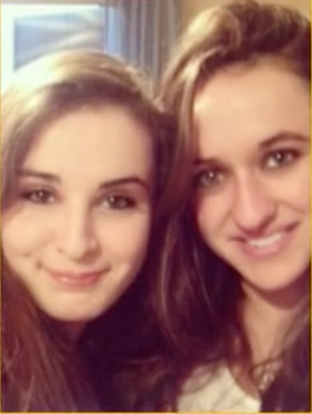 exKlimo's tweet photo. Les deux jeunes filles de la gare St Charles. Souvenons-nous. https://t.co/QhxqDYNims