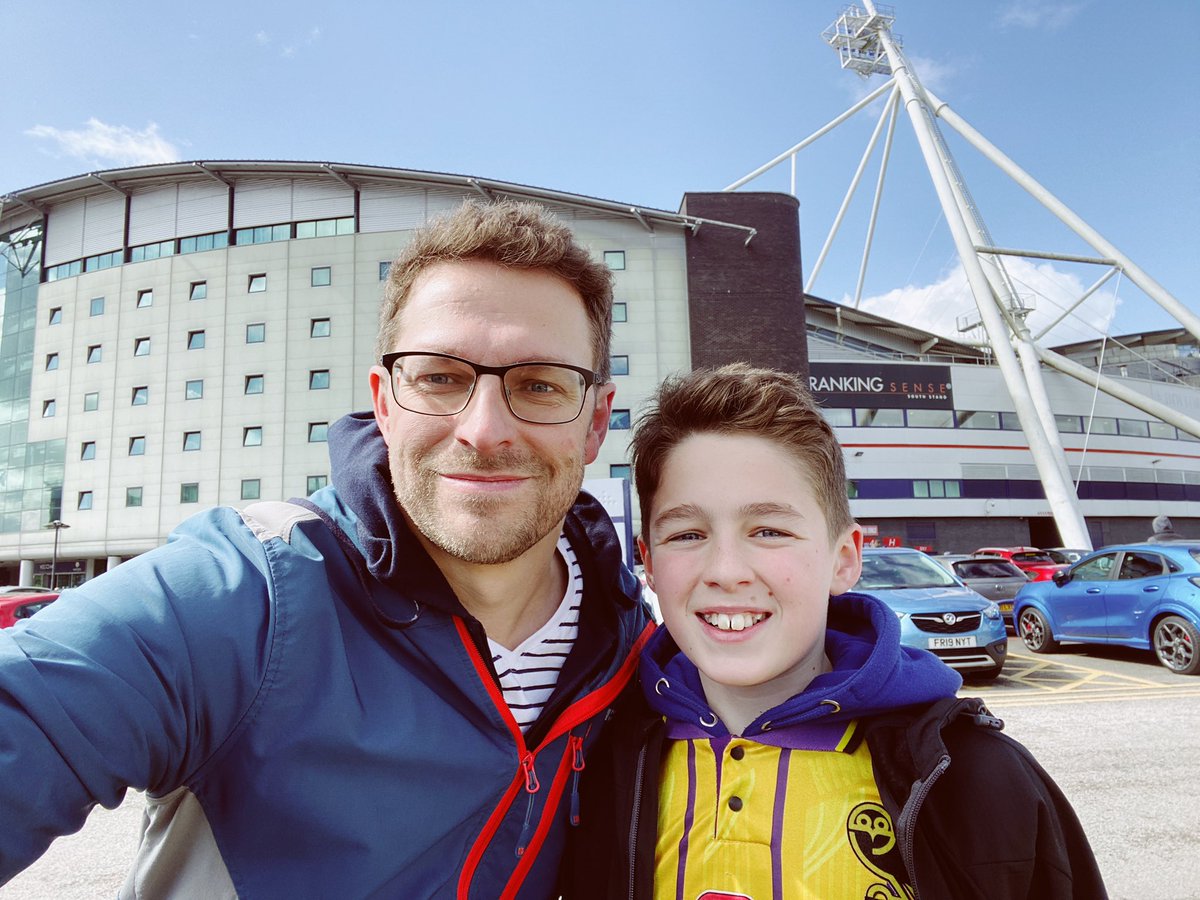 Riley’s first ‘proper’ away game today with 5,200 other Wednesday fans creating a great atmosphere. A last minute equaliser always feels like a loss but a great day. #Swfc #sheffwed