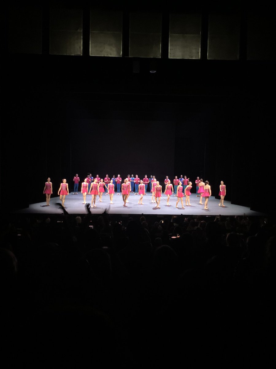 Have missed seeing something so joyous on stage, and with so many dancers all in one place! <a href="/ENBallet/">English National Ballet</a> you were inspirational as always. Forsythe evening - Contemporary ballet with a smile!