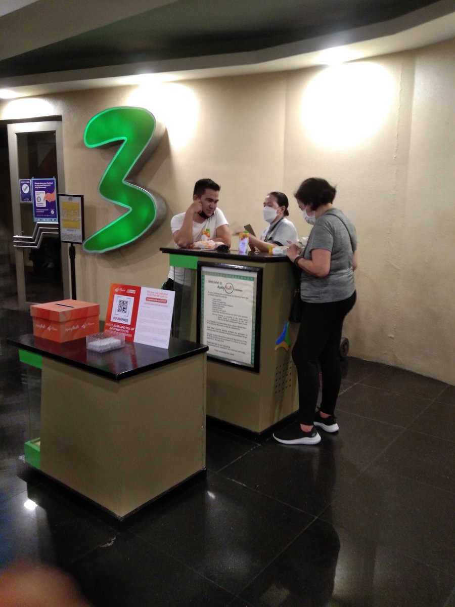 miajoydelmundo2's tweet photo. Spotted @titasofdonbelle
Namimigay sila ng foods
DONBELLE CONQUERS TRINOMA
#DonBelle
#HesIntoHerSeason2
#VirtualAssemblyDONBELLE
#AlwaysWithDONBELLE https://t.co/NuZm93Tr7O