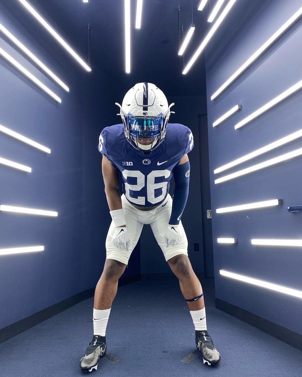 JuelzGoff's tweet photo. Thank you to @PennStateFball and the Penn State staff for the great visit yesterday evening! @CoachTHowle @coachseider @Coach_Elby https://t.co/kKWWH7QoQo