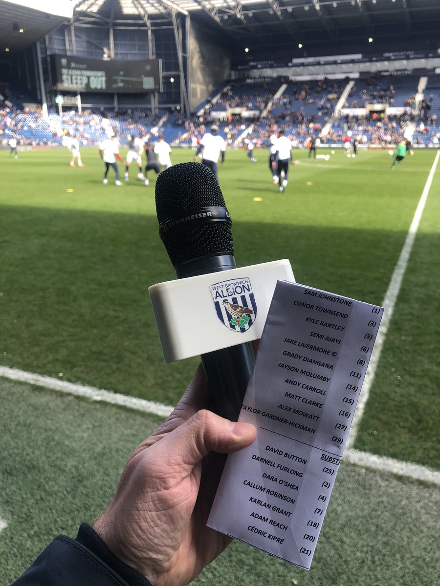 FMHursty's tweet photo. Sometimes all you need is a mic, a well folded teamsheet and sunshine @wba ๐โ๏ธ๐คโฝ๏ธ
#WBASTO #stadiumannouncers https://t.co/uyUeQTtgpd