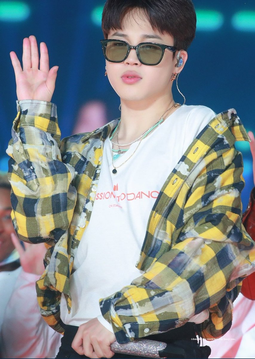VinMin_'s tweet photo. In love with this Jimin 💜💜
Why so Hot Jiminaah 🔥🥹💜💜💜

Jimin Jimin 💜 #LOML
#BTSJIMIN 
#WeLoveYouJimin 
#JIMINStageGenius
#PTD_ON_STAGE_LV_DAY1 
#BTS_THE_CITY_LasVegas https://t.co/ts6BJ09qHI