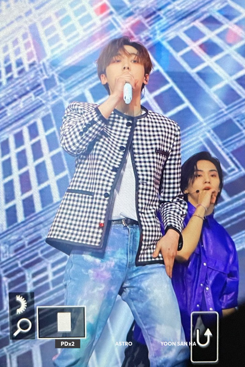 220409
아니 오늘 아기 왜케 청순?
#아스트로 #윤산하 #YOONSANHA #ユンサナ #따나 #ASTRO <a href="/offclASTRO/">ASTRO 아스트로</a>