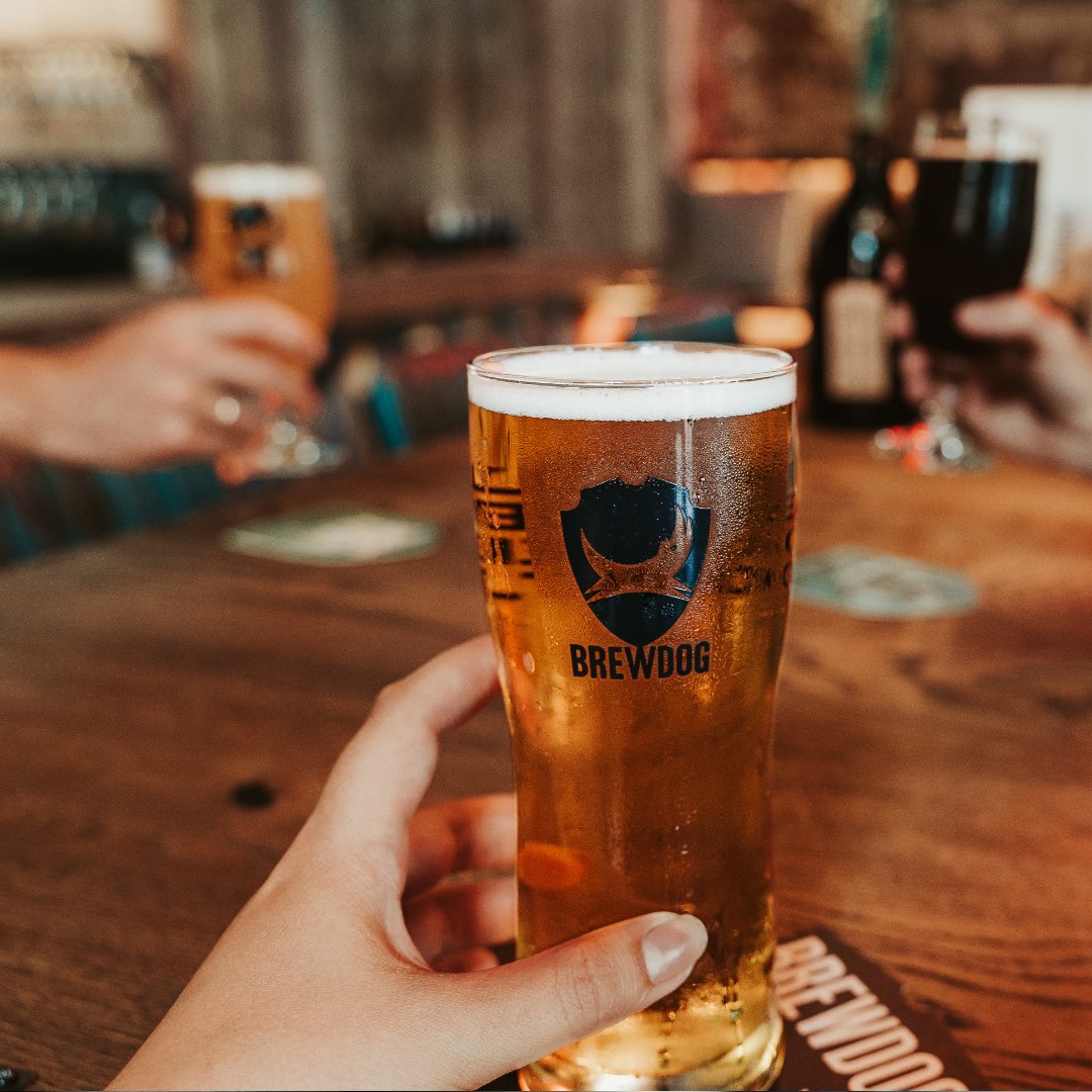 Now the covid rules have relaxed, come celebrate with work, friends or family! With larger groups we can offer mixed seating and standing space, just get in touch. 

#brewdogmitte #geburtstag #feierabend