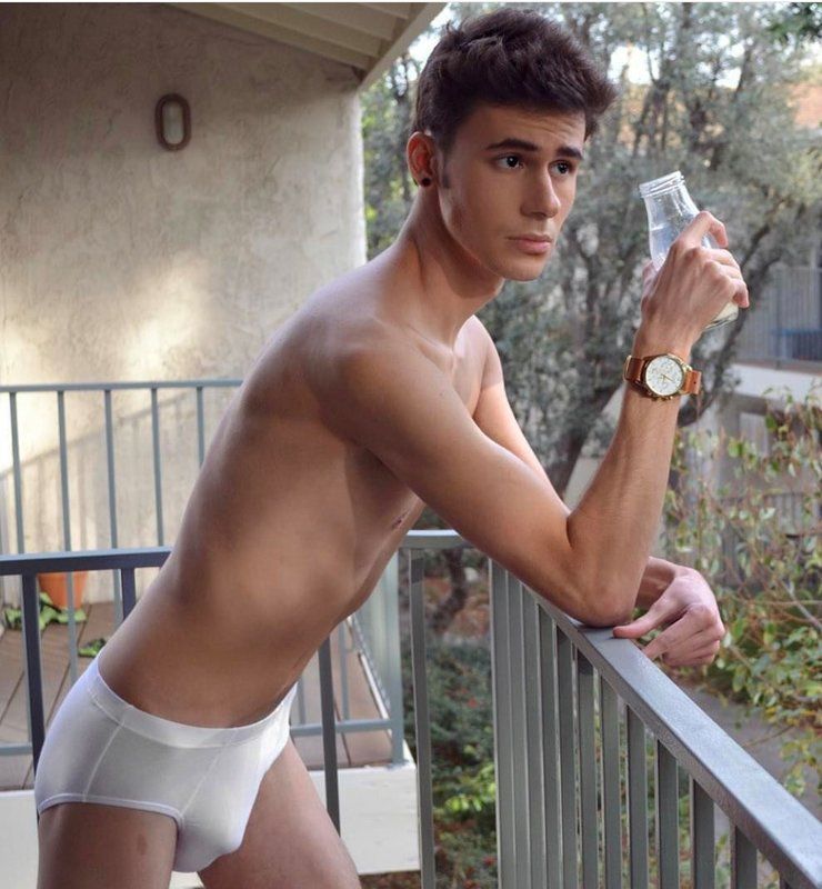 TimthenightDrake tweet media