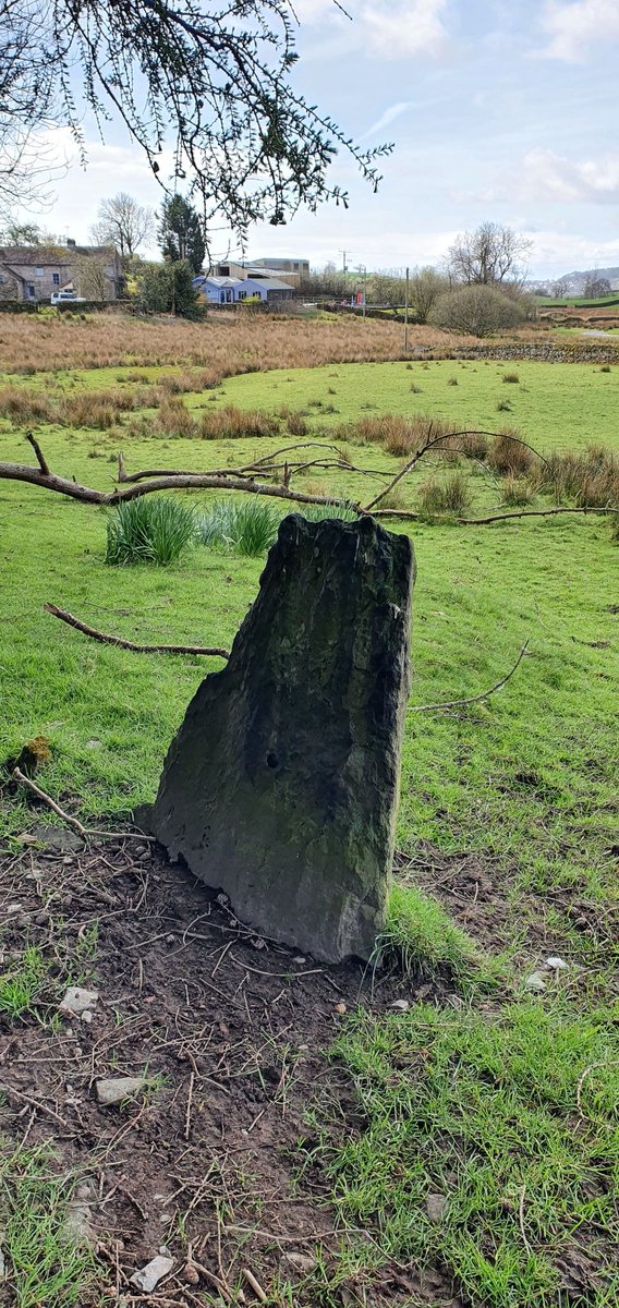sufishsu's tweet photo. From all angles  #StoneStoopSaturday  @lakesstoops https://t.co/38x3xeQovl