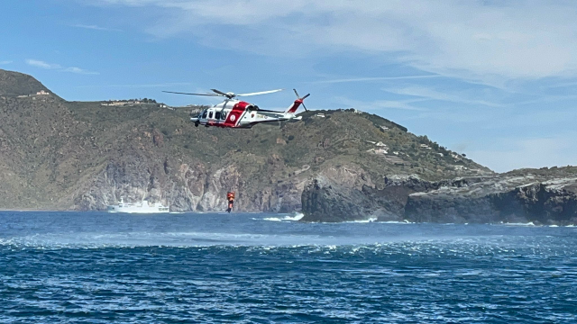 giornaleprociv's tweet photo. Si è conclusa l'esercitazione #Vulcano2022
➡️https://t.co/B28gCKO3iR
#Lipari #protezionecivile 
@DPCgov @Regione_Sicilia https://t.co/qD7a2aBgic