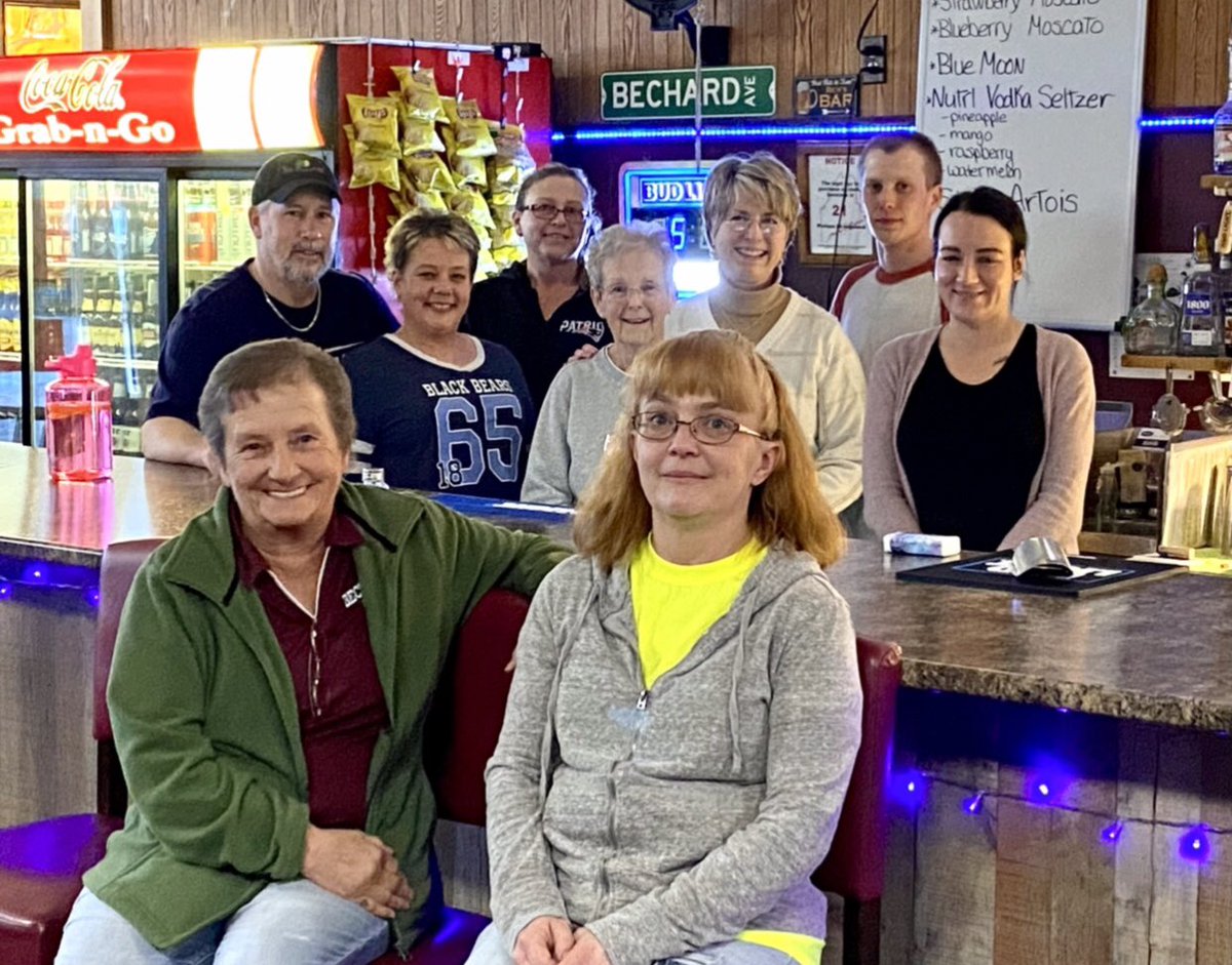 BernardforME's tweet photo. Meet the crew at Bechard’s Grille in Caribou! This is primarily a family affair headed by owners Richard and Sandy Bechard. Come in for lunch or dinner and don’t forget the full-service bar!Another small business to be proud of!  Located in the Skyway Plaza. #mainesmallbusiness https://t.co/8mSBXVmY92