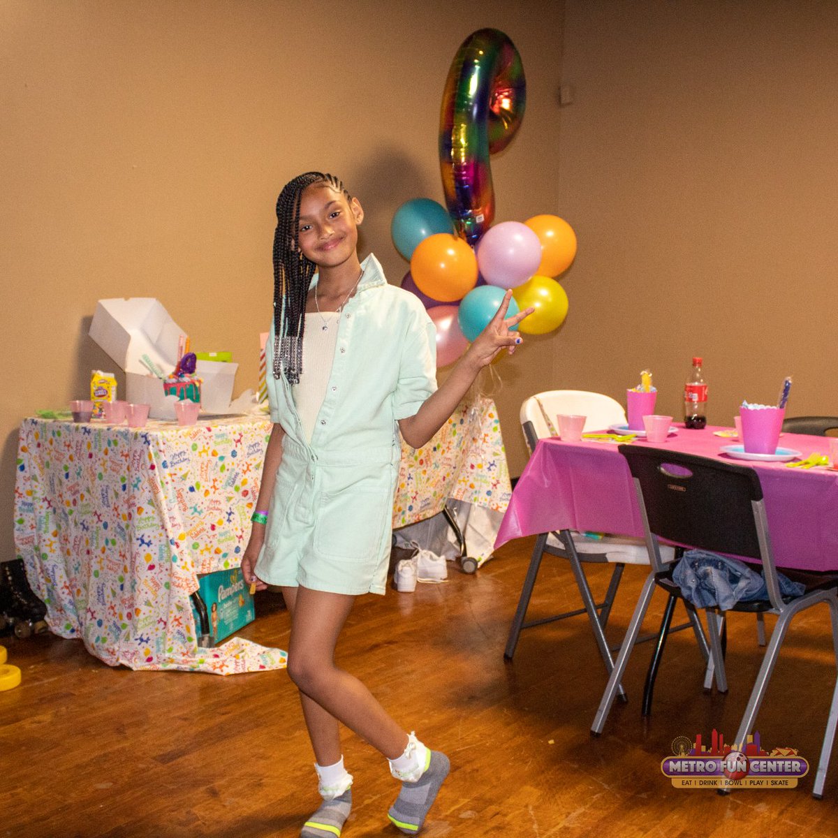 Metrofuncenter's tweet photo. Birthdays come but once a year so make sure to do it right. Call us today to learn more about our great weekday birthday specials.

#atlantabirthday #birthdayparty #weekdaybirthday #happybirthday https://t.co/NmM5wcG6SR