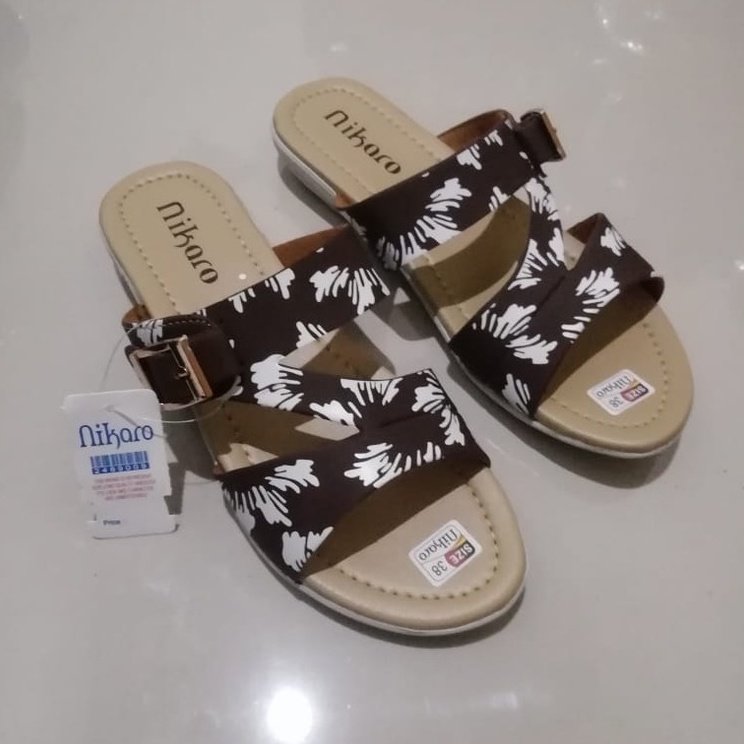 Atlantav10's tweet photo. @radenrauf Nungguin doi peka

Btw barangkali nyari sandal murah start 20k https://t.co/pctS6jvaxf