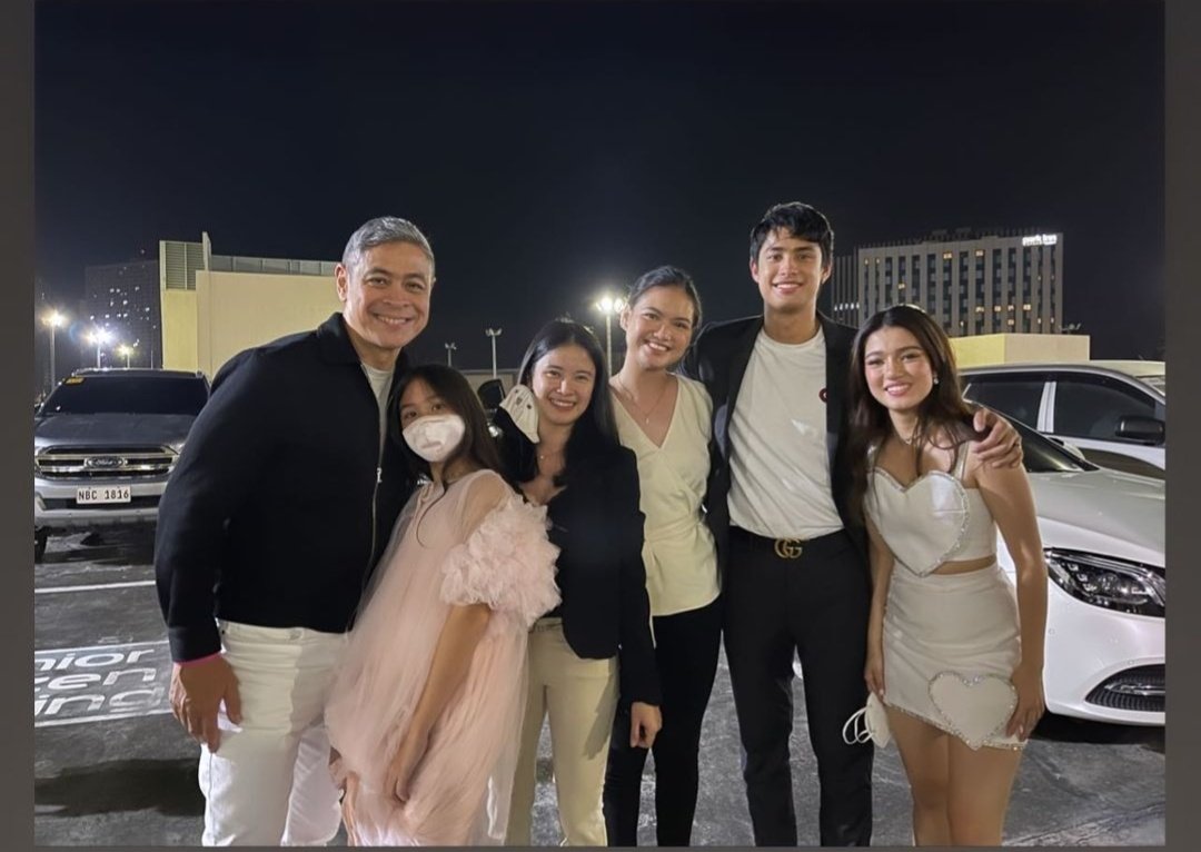 mikaydb's tweet photo. Team APG with DonBelle
https://t.co/EGRNdvXxbk
#DonBelle
#DonnyPangilinan #BelleMariano https://t.co/xwiV4kVsBH