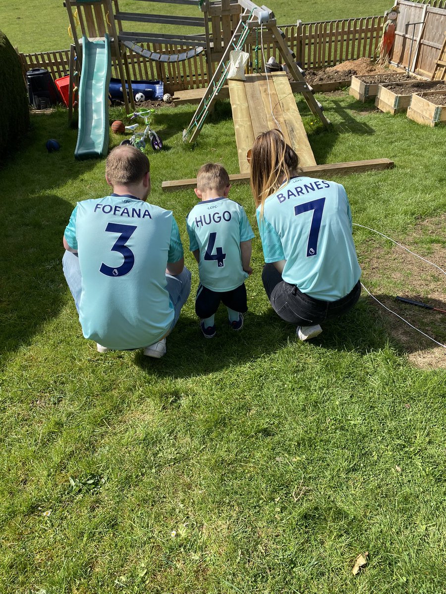 Loopylou066's tweet photo. We have been so excited to give our nephew his birthday present and today he was so excited (especially seeing his name on the back!!!!) He’s definitely a Leicester supporter bless him🥺🦊⚽️💙 #minifox #lcfc @cjohnsy1215 https://t.co/YwkPsmRyE5